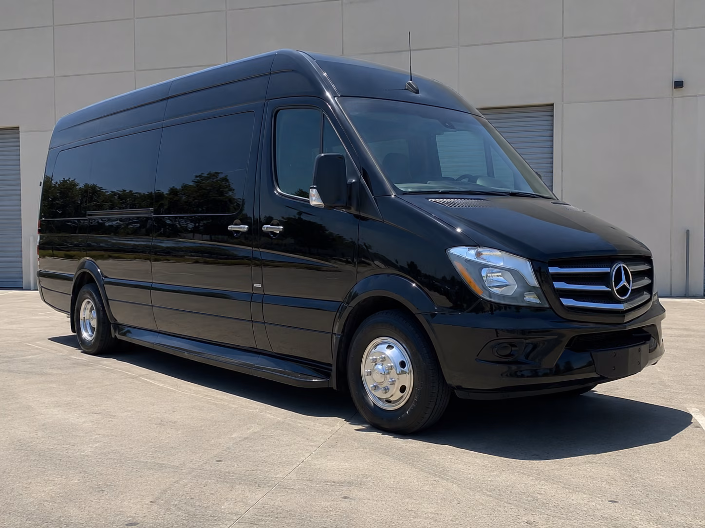 find the perfect transportation for your next corporate event 4